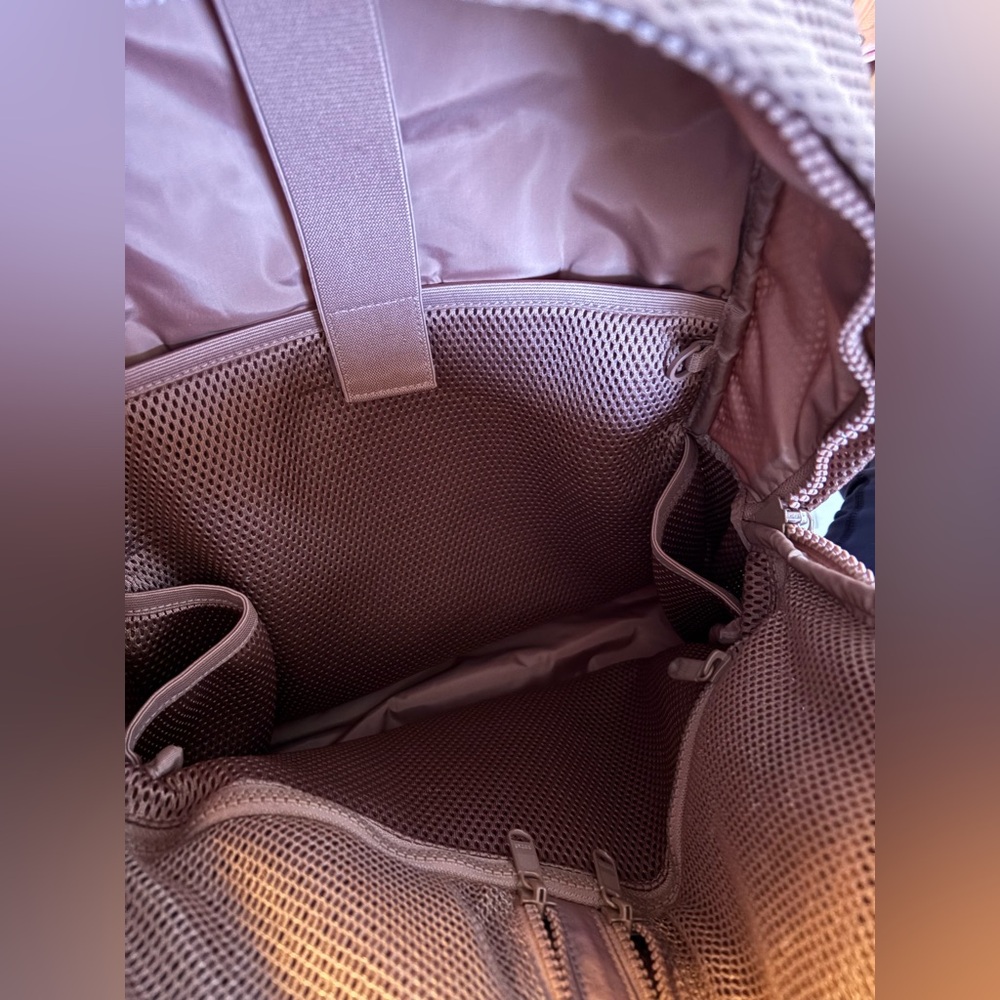 Dagne Dover mauve pink Backpack bundle with matching crossbody &attachable pouch - Picture 10 of 12